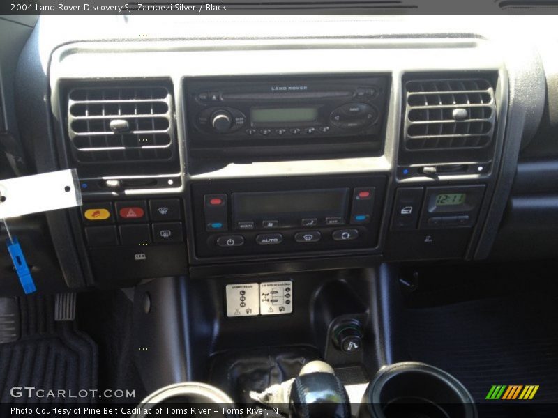 Zambezi Silver / Black 2004 Land Rover Discovery S