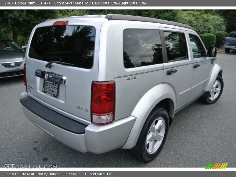 Bright Silver Metallic / Dark Slate Gray/Light Slate Gray 2007 Dodge Nitro SLT 4x4