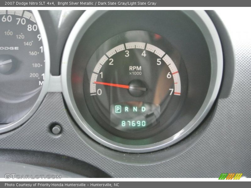 Bright Silver Metallic / Dark Slate Gray/Light Slate Gray 2007 Dodge Nitro SLT 4x4