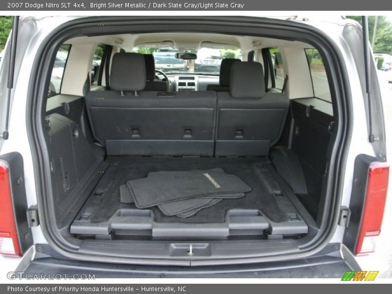 Bright Silver Metallic / Dark Slate Gray/Light Slate Gray 2007 Dodge Nitro SLT 4x4