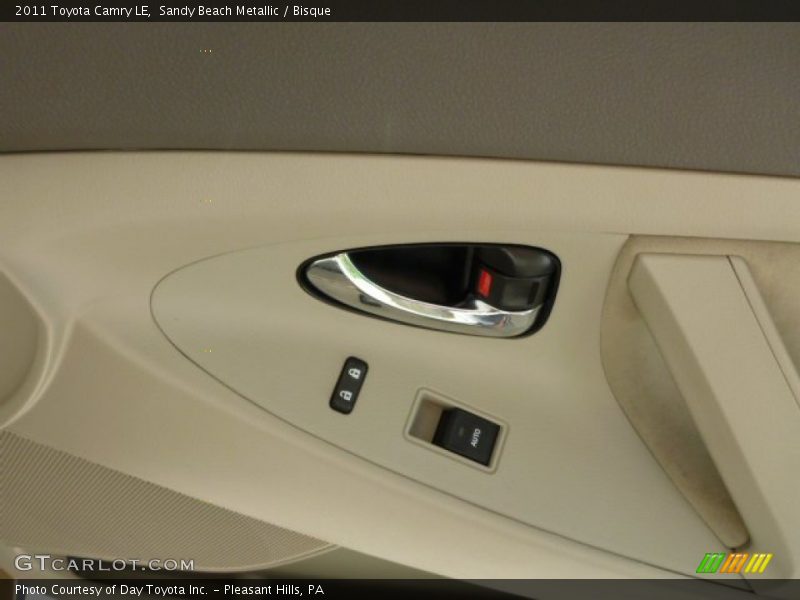 Sandy Beach Metallic / Bisque 2011 Toyota Camry LE