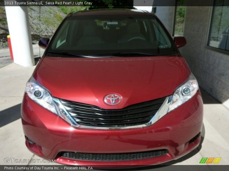 Salsa Red Pearl / Light Gray 2013 Toyota Sienna LE
