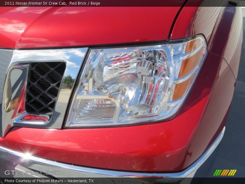 Red Brick / Beige 2011 Nissan Frontier SV Crew Cab