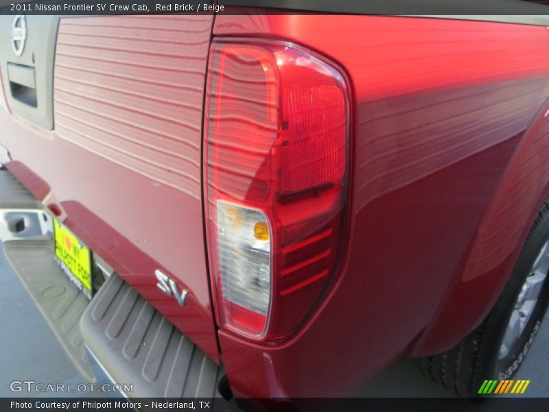 Red Brick / Beige 2011 Nissan Frontier SV Crew Cab