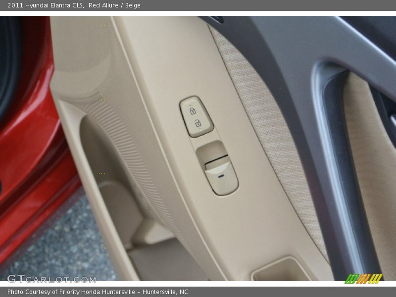 Red Allure / Beige 2011 Hyundai Elantra GLS