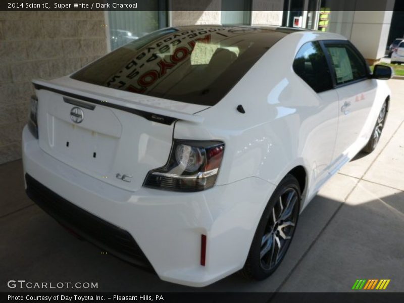 Super White / Dark Charcoal 2014 Scion tC