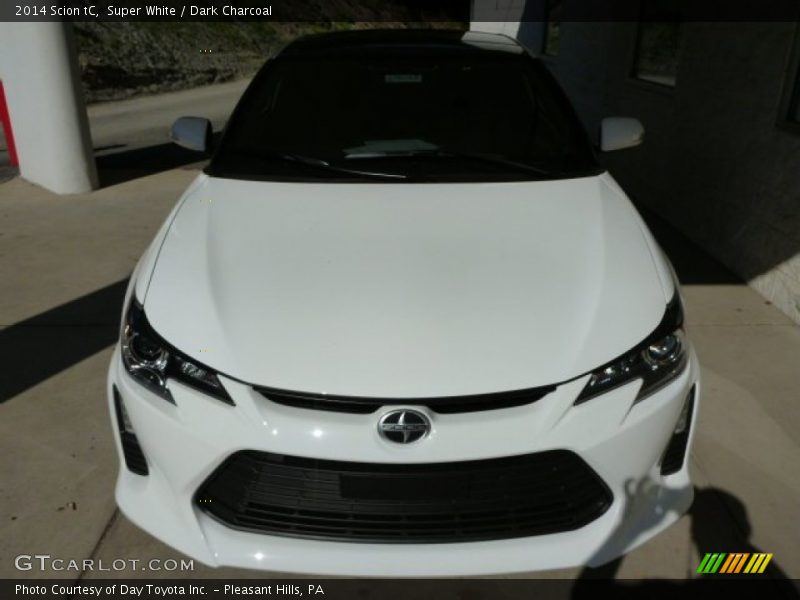 Super White / Dark Charcoal 2014 Scion tC