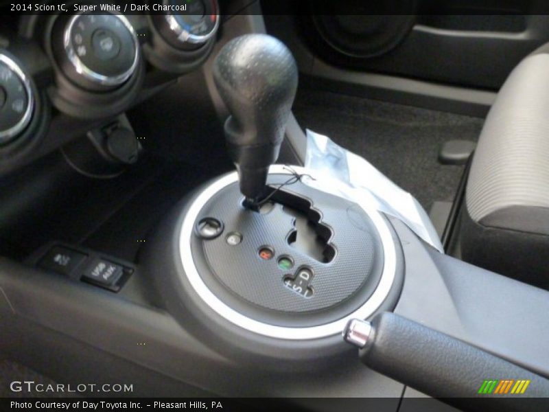 Super White / Dark Charcoal 2014 Scion tC