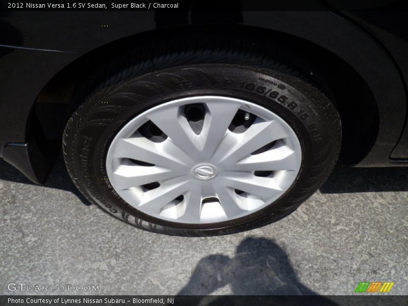 Super Black / Charcoal 2012 Nissan Versa 1.6 SV Sedan