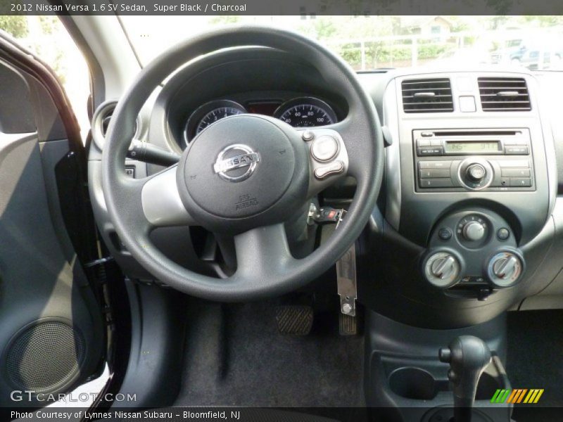 Super Black / Charcoal 2012 Nissan Versa 1.6 SV Sedan