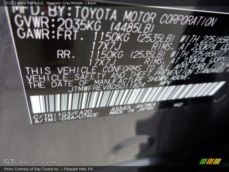 Magnetic Gray Metallic / Black 2013 Toyota RAV4 XLE