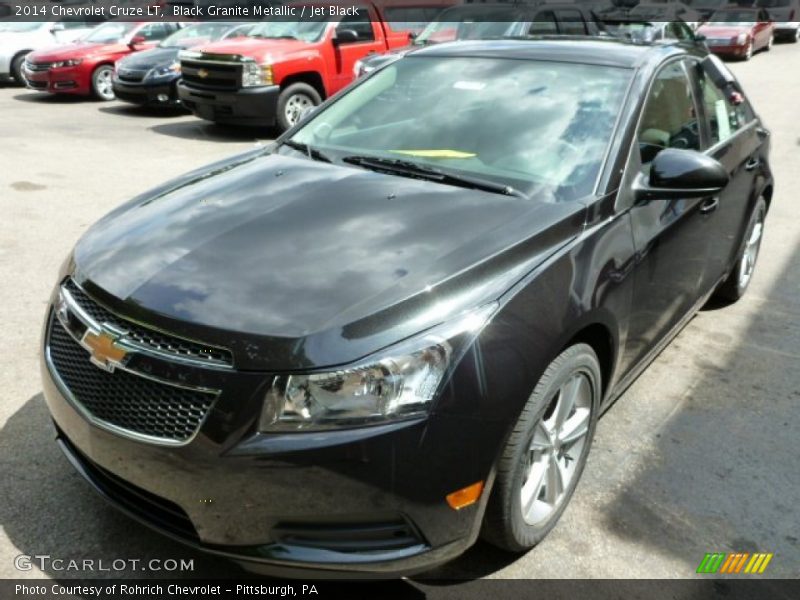 Front 3/4 View of 2014 Cruze LT