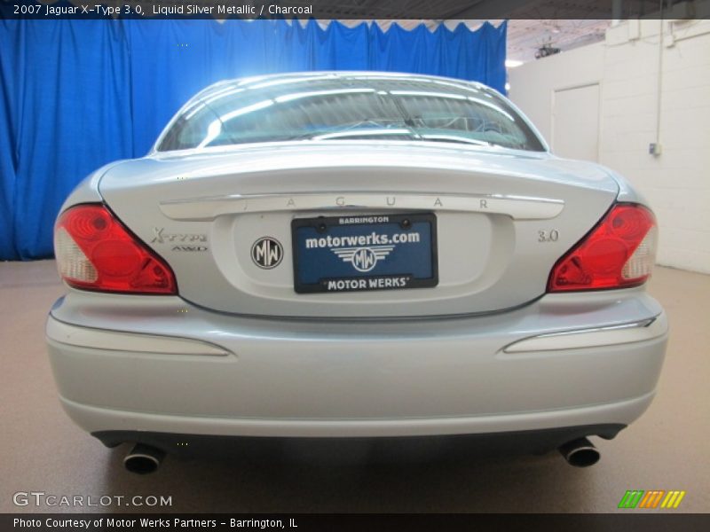 Liquid Silver Metallic / Charcoal 2007 Jaguar X-Type 3.0