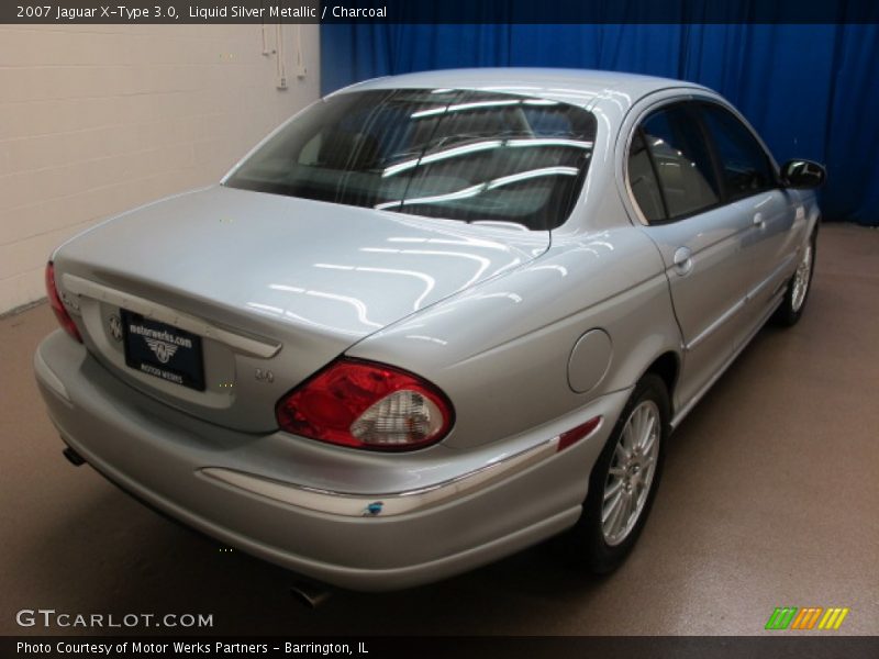 Liquid Silver Metallic / Charcoal 2007 Jaguar X-Type 3.0