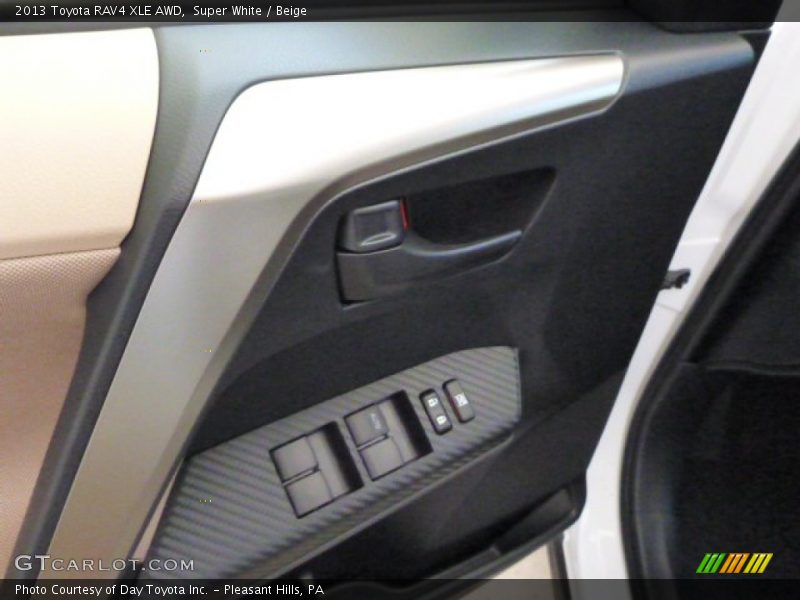 Super White / Beige 2013 Toyota RAV4 XLE AWD