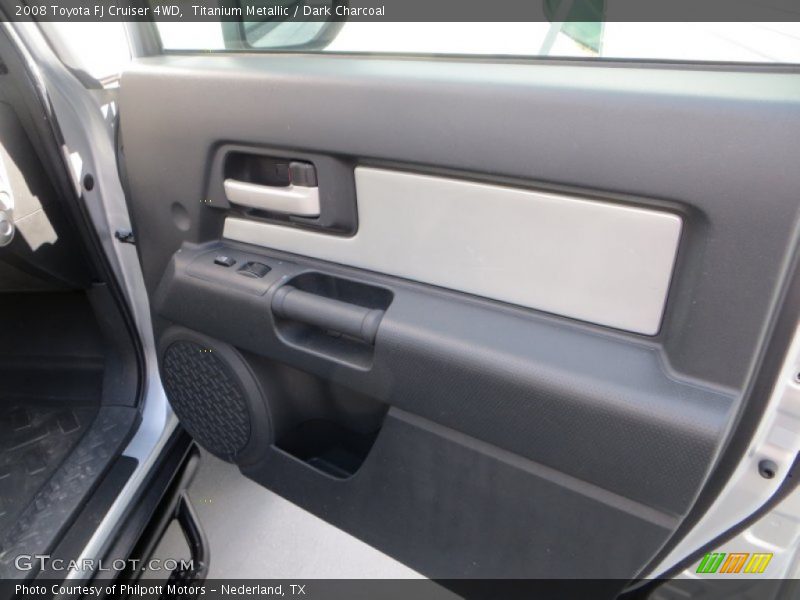 Titanium Metallic / Dark Charcoal 2008 Toyota FJ Cruiser 4WD