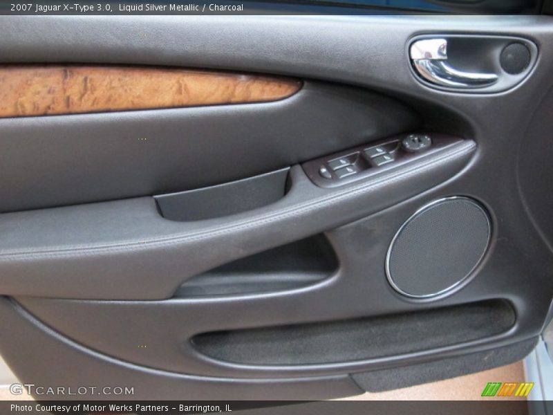 Liquid Silver Metallic / Charcoal 2007 Jaguar X-Type 3.0
