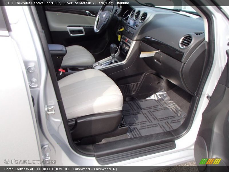Silver Ice Metallic / Black/Light Titanium 2013 Chevrolet Captiva Sport LTZ