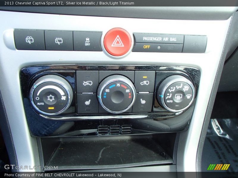 Silver Ice Metallic / Black/Light Titanium 2013 Chevrolet Captiva Sport LTZ