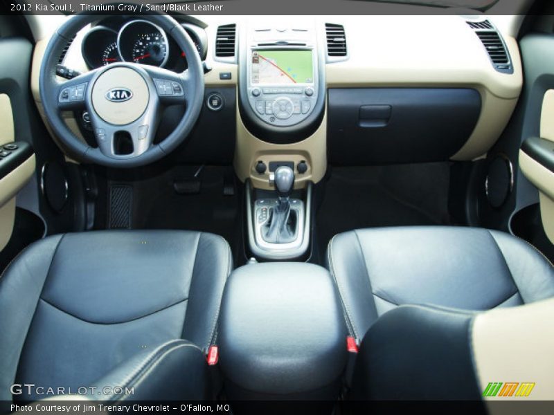 Titanium Gray / Sand/Black Leather 2012 Kia Soul !