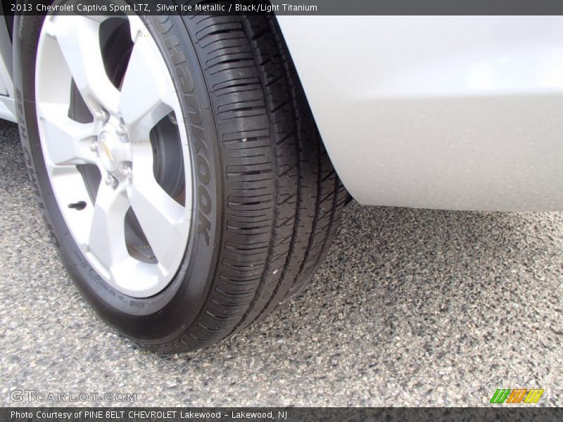 Silver Ice Metallic / Black/Light Titanium 2013 Chevrolet Captiva Sport LTZ