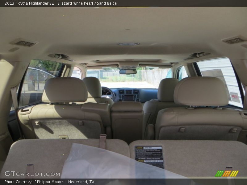Blizzard White Pearl / Sand Beige 2013 Toyota Highlander SE