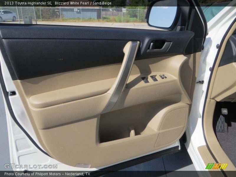 Blizzard White Pearl / Sand Beige 2013 Toyota Highlander SE