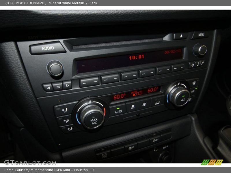Mineral White Metallic / Black 2014 BMW X1 sDrive28i