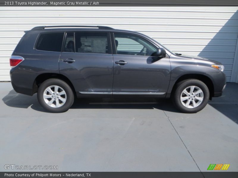 Magnetic Gray Metallic / Ash 2013 Toyota Highlander