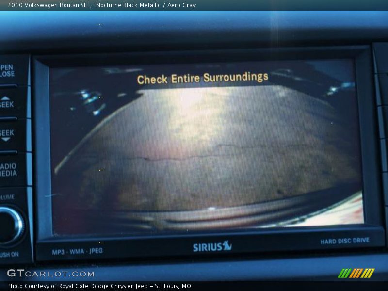 Nocturne Black Metallic / Aero Gray 2010 Volkswagen Routan SEL