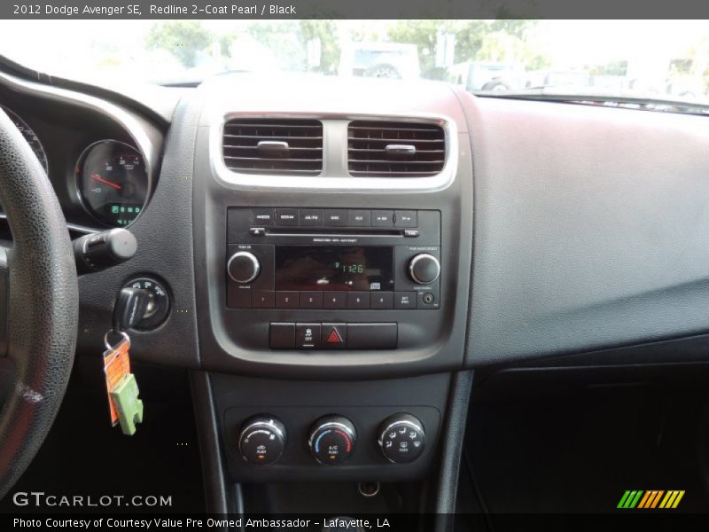 Redline 2-Coat Pearl / Black 2012 Dodge Avenger SE