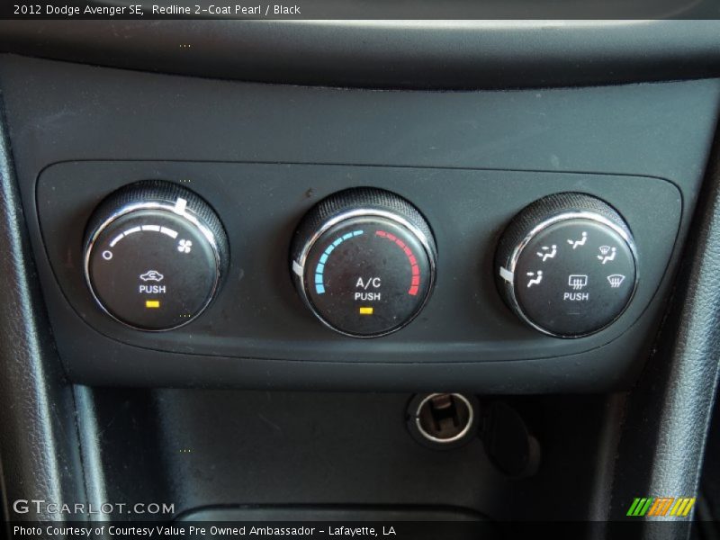 Redline 2-Coat Pearl / Black 2012 Dodge Avenger SE