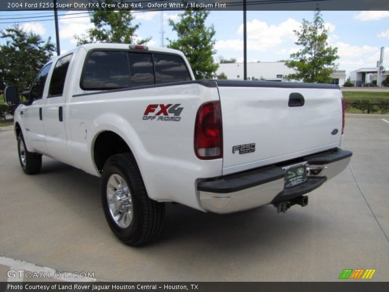 Oxford White / Medium Flint 2004 Ford F250 Super Duty FX4 Crew Cab 4x4