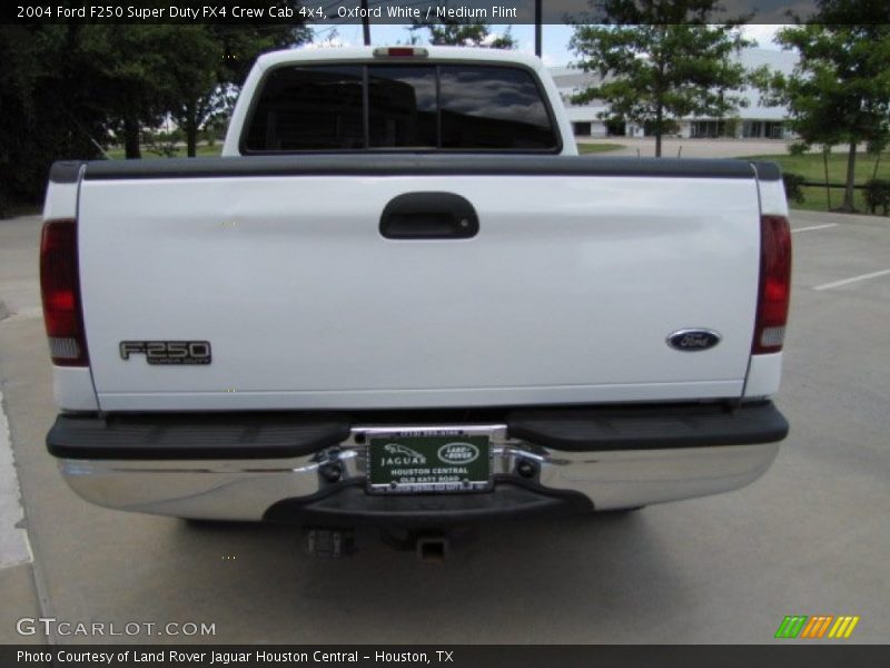 Oxford White / Medium Flint 2004 Ford F250 Super Duty FX4 Crew Cab 4x4