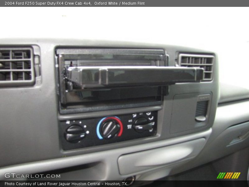 Oxford White / Medium Flint 2004 Ford F250 Super Duty FX4 Crew Cab 4x4