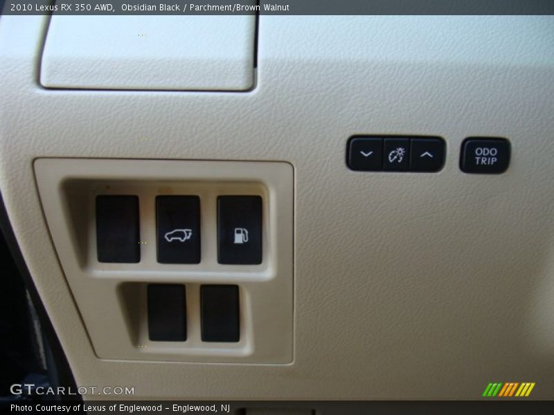 Obsidian Black / Parchment/Brown Walnut 2010 Lexus RX 350 AWD