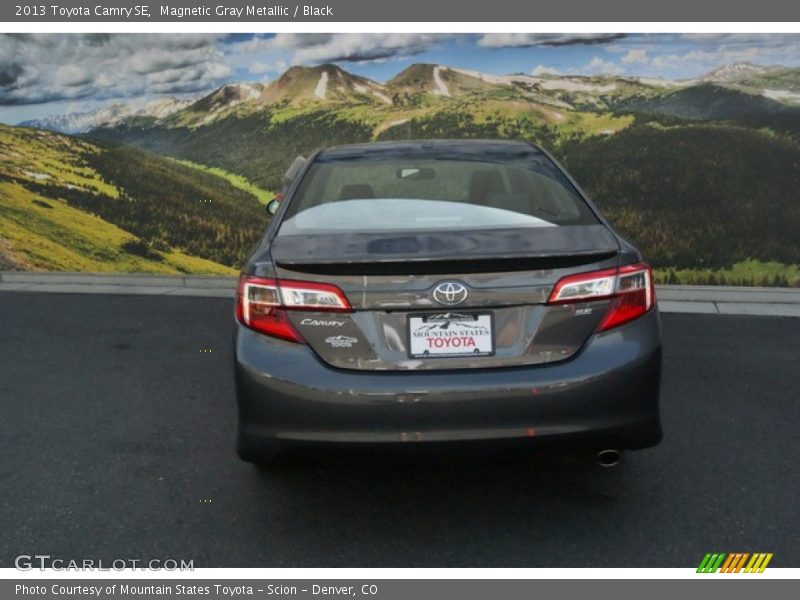 Magnetic Gray Metallic / Black 2013 Toyota Camry SE