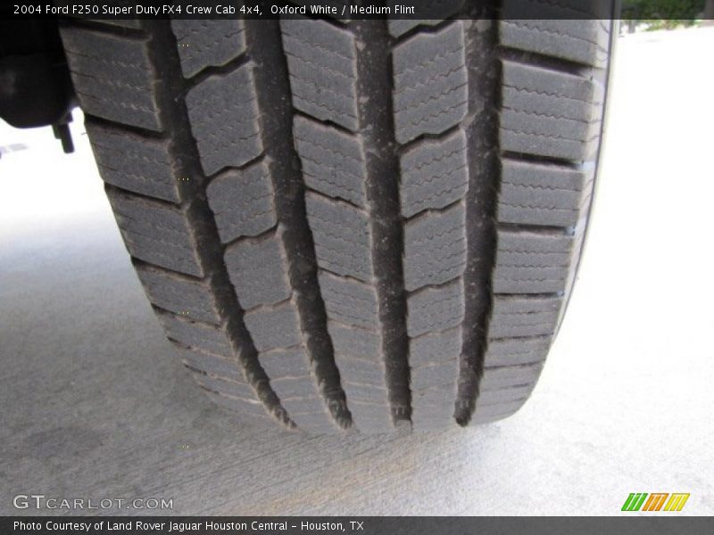 Oxford White / Medium Flint 2004 Ford F250 Super Duty FX4 Crew Cab 4x4