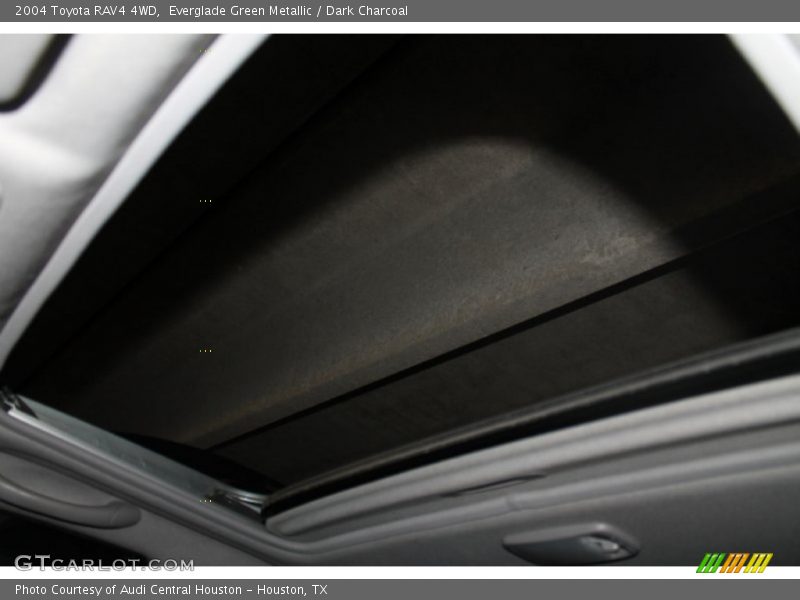Everglade Green Metallic / Dark Charcoal 2004 Toyota RAV4 4WD