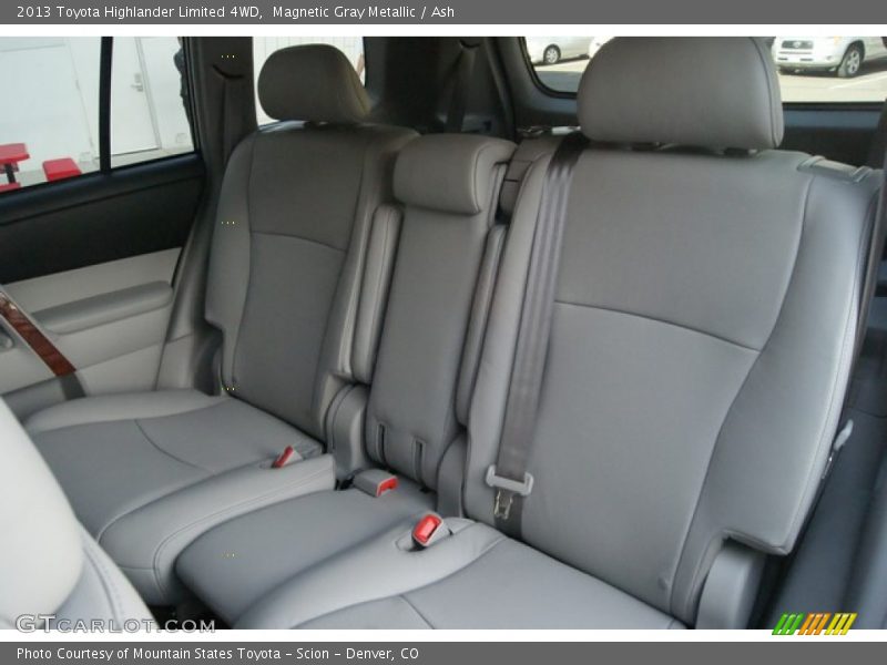 Magnetic Gray Metallic / Ash 2013 Toyota Highlander Limited 4WD