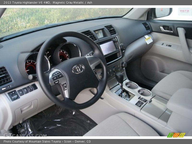 Magnetic Gray Metallic / Ash 2013 Toyota Highlander V6 4WD