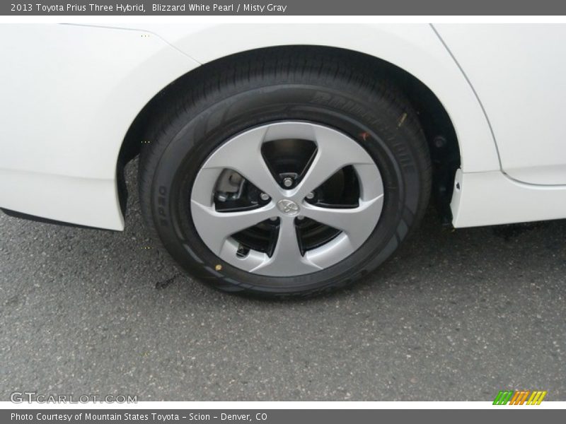 Blizzard White Pearl / Misty Gray 2013 Toyota Prius Three Hybrid