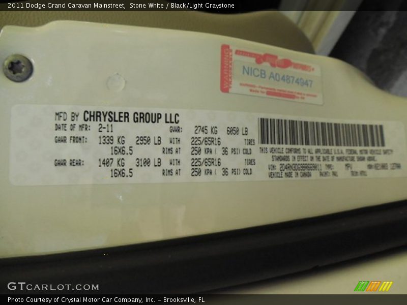 Stone White / Black/Light Graystone 2011 Dodge Grand Caravan Mainstreet