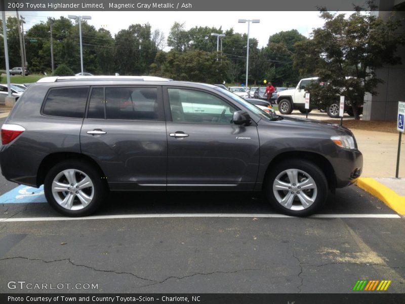 Magnetic Gray Metallic / Ash 2009 Toyota Highlander Limited