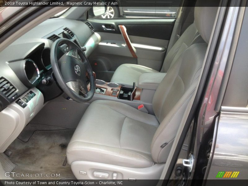 Magnetic Gray Metallic / Ash 2009 Toyota Highlander Limited