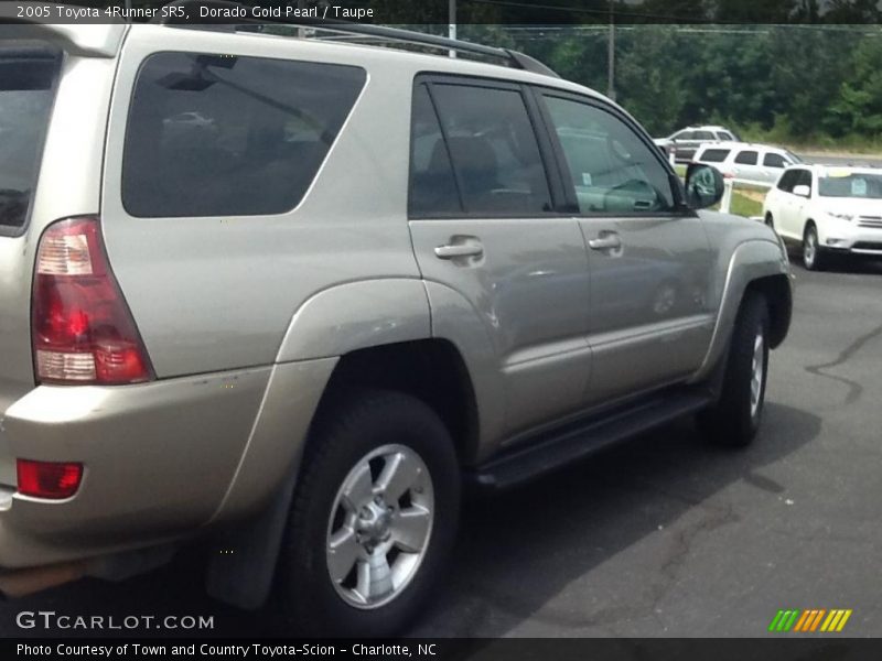 Dorado Gold Pearl / Taupe 2005 Toyota 4Runner SR5
