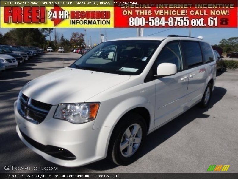 Stone White / Black/Light Graystone 2011 Dodge Grand Caravan Mainstreet