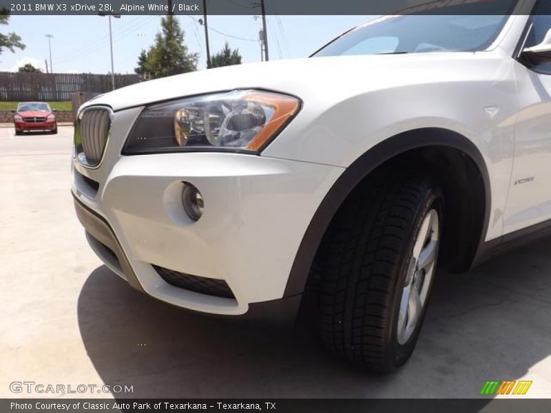 Alpine White / Black 2011 BMW X3 xDrive 28i