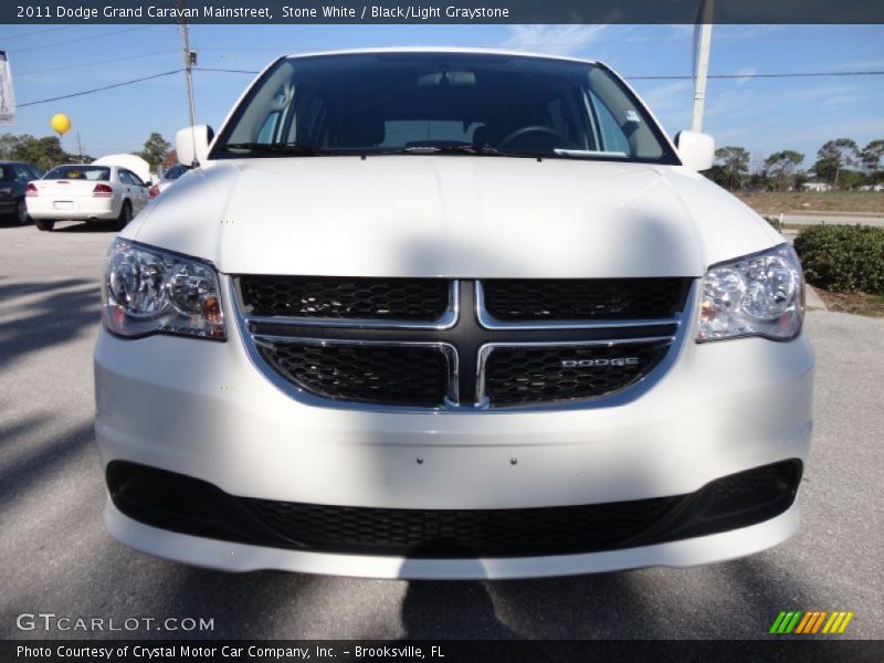 Stone White / Black/Light Graystone 2011 Dodge Grand Caravan Mainstreet
