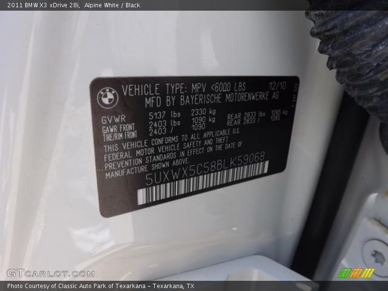 Alpine White / Black 2011 BMW X3 xDrive 28i